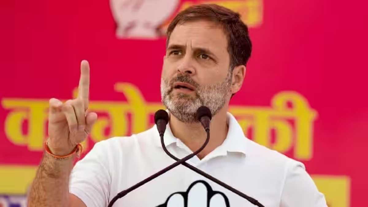 महिलाओं को क्या पहनना चाहिए व क्या करना चाहिए, यह RSS तय करता है : राहुल महिलाओं को क्या पहनना चाहिए व क्या करना चाहिए, यह RSS तय करता है : राहुल